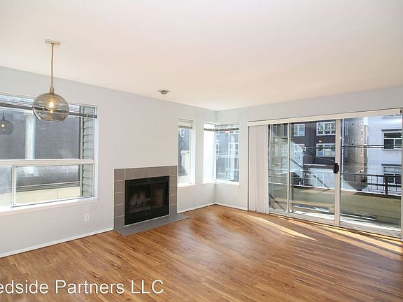 2nd image of 1726 Belmont Ave APT 201