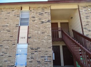 300 Moursund Blvd APT 4, San Antonio, TX 78221