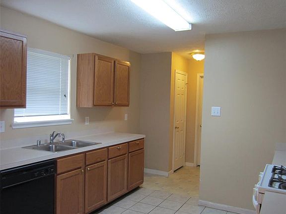 4th image of 18422 Heartland Ct