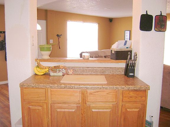 Lots of counterspace!