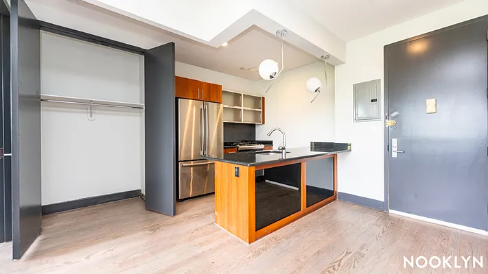 Rented by Nooklyn NYC LLC | media 19