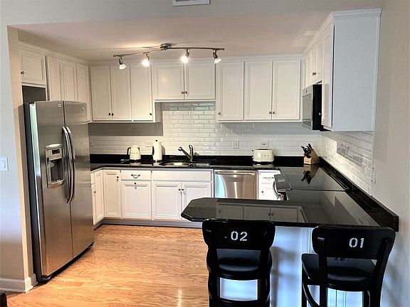 4th image of 7050 183rd St Unit 309