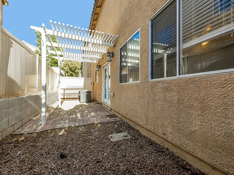 9453 Grandview Spring Ave — Photo 17