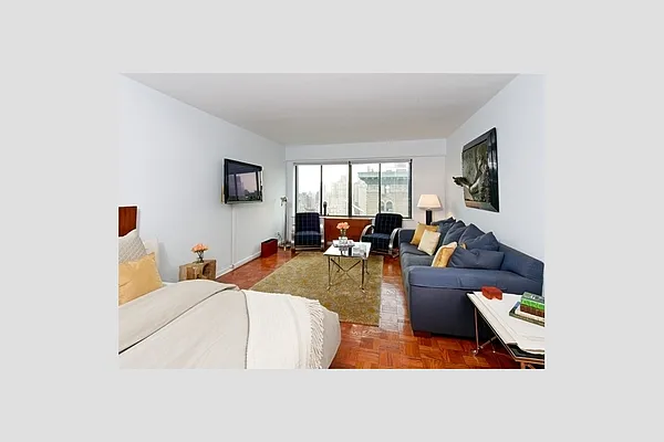 Sold by Stribling | media 6