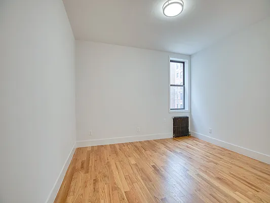 Rented by Compass | media 25