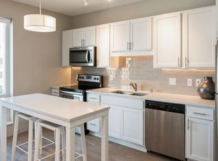 Arrive Loring Park, Minneapolis, MN 55403