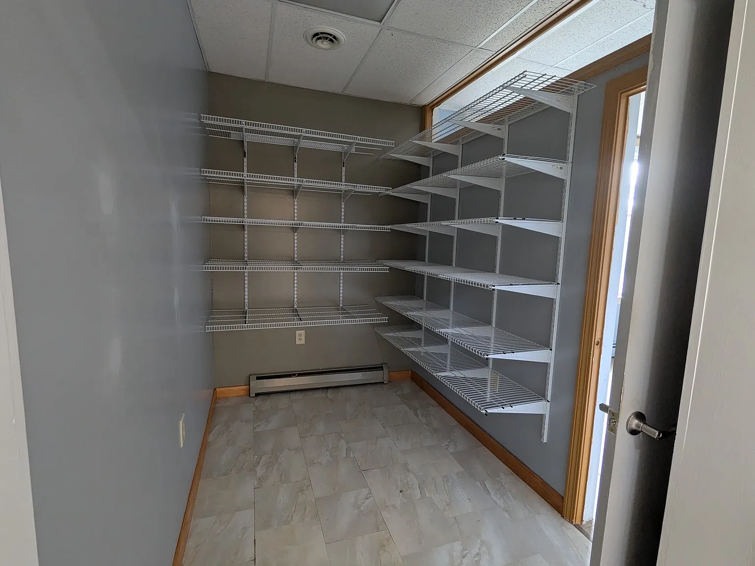 72 Landmark Hill Dr — Photo 2