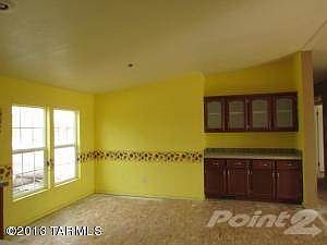 022-182321 dining area 2