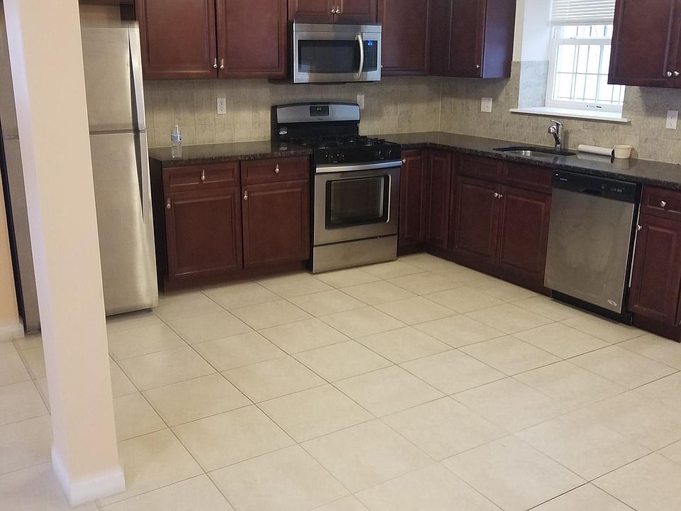 1st image of 157 Bellair Pl #2