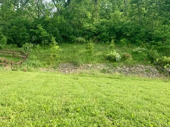 693 Lake View Dr, Milford, OH 45150
