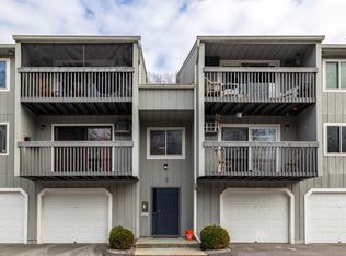 82 Buddington Rd APT 3, Groton, CT 06340