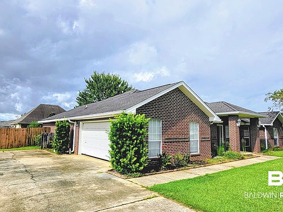 3rd image of 1047 Destin Ave