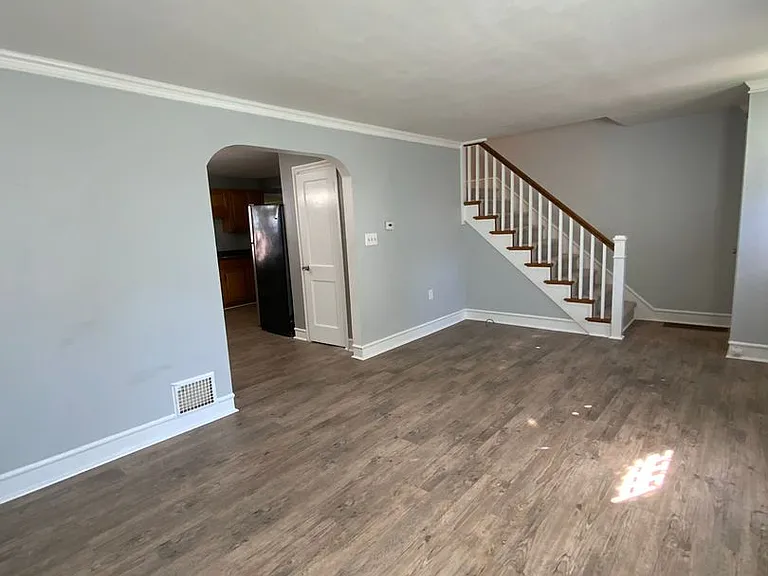 6231 High St — Photo 3