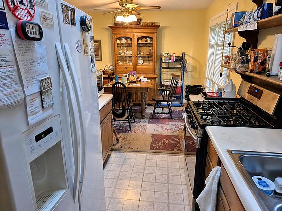 4th image of 1111 Lang Rd