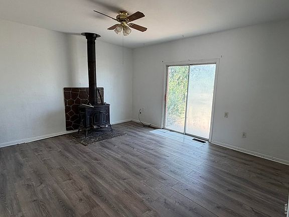 3rd image of 212 N 2nd St