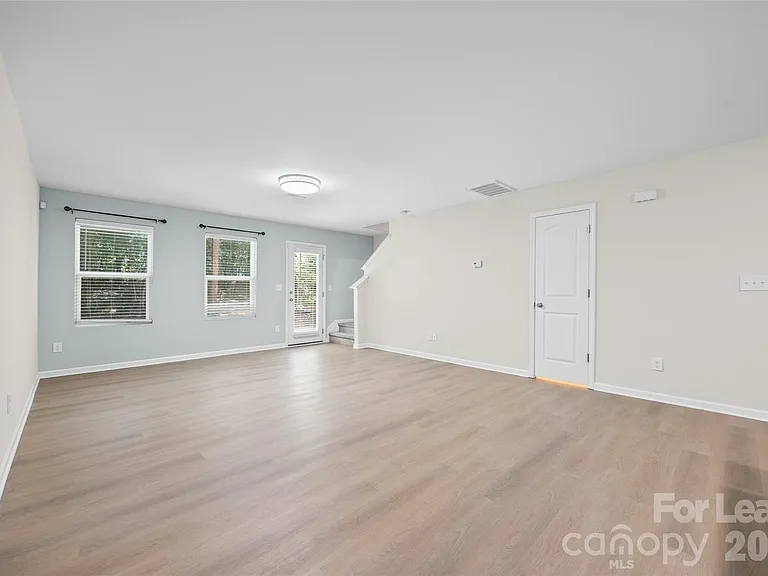 9612 Brackenview Ct — Photo 7