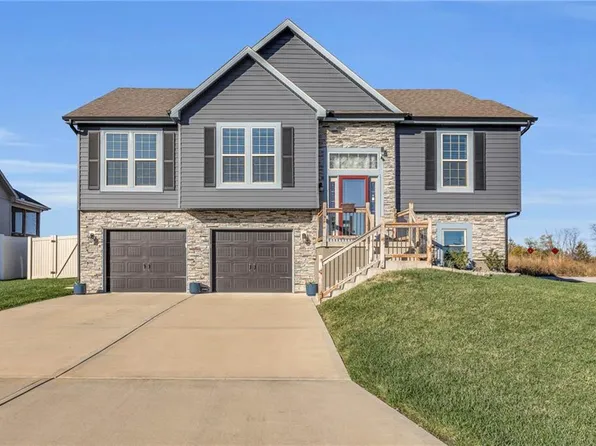 118 NE Jensen St, Grain Valley, MO 64029