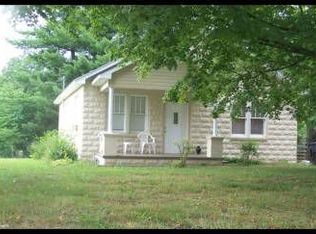 45 Veneer St, Manchester, TN 37355