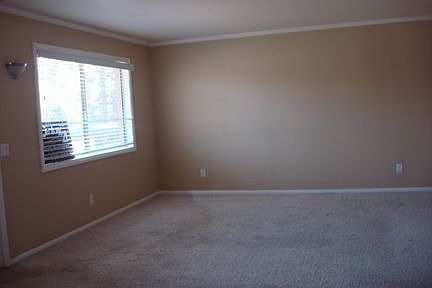 3rd image of 1149 W Calle De La Luna