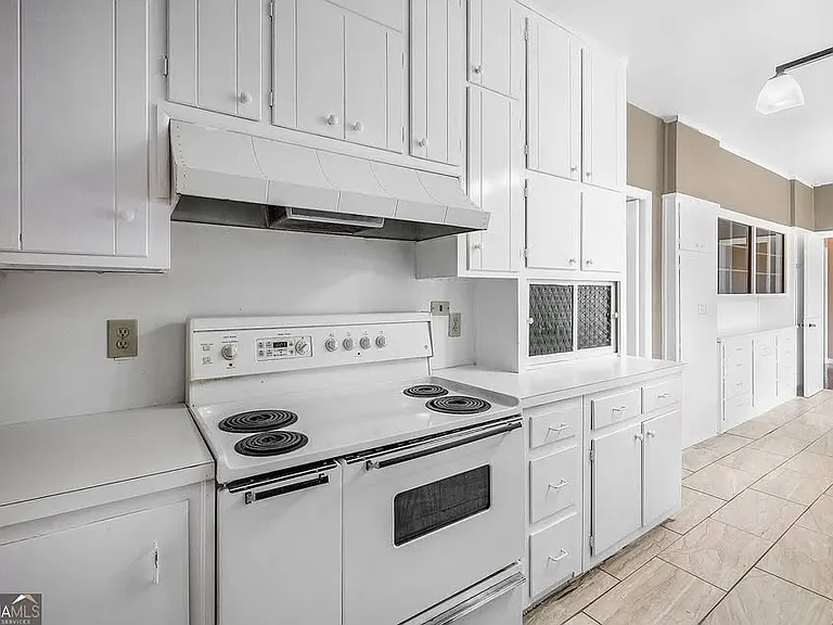 757 Old Ivy Rd NE — Photo 12