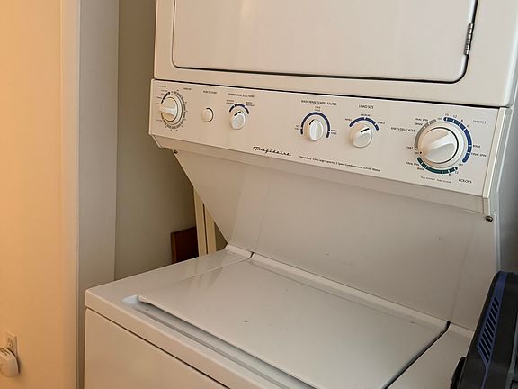 4th image of 277 Main St APT 2