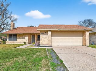 12034 Hedgegate Dr, Houston, TX 77065