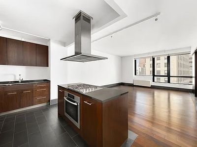 40 Broad St PENTHOUSE 3B, New York, NY, 10004