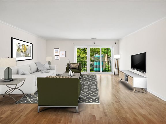 5th image of 221 N Kenilworth Ave APT 303