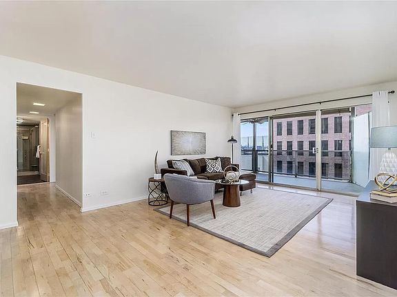 3rd image of 888 N Logan St APT 7I