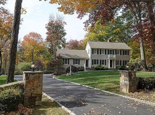 73 Hunter Ln, Ridgefield, CT 06877