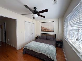 1218 Green Oaks Ln APT D, Charlotte, NC 28205