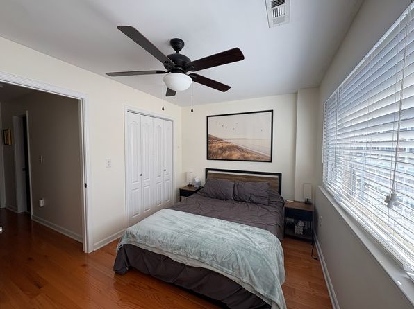 1218 Green Oaks Ln APT D