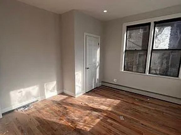 5th image of 843 E 232nd St Floor 2