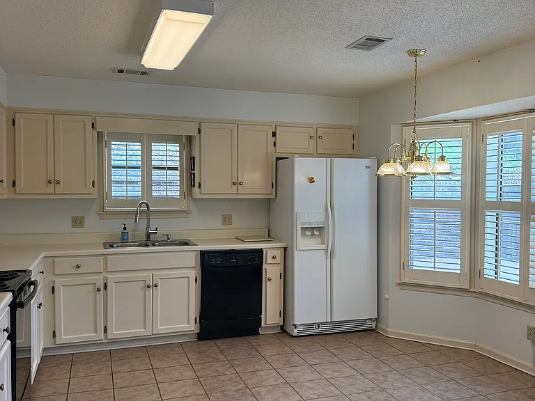 1602 Shallow Creek Rd — Photo 19