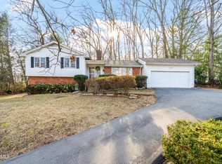 111 E Morningside Dr, Oak Ridge, TN 37830