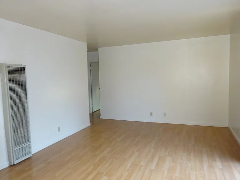 1600 Broadway St #6 — Photo 12