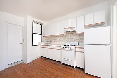 Rented by R New York