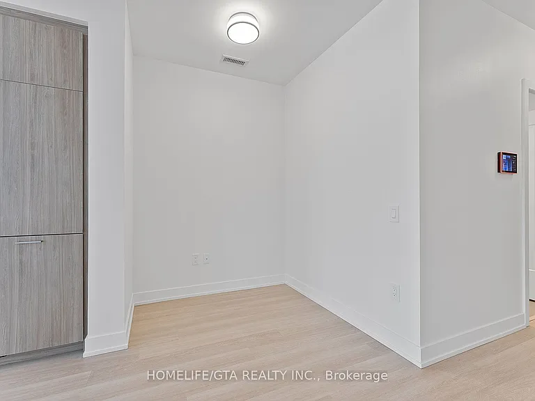 30 Inn On The Park Dr #206 — Photo 6
