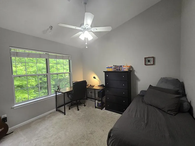42 Charleston Ct — Photo 14