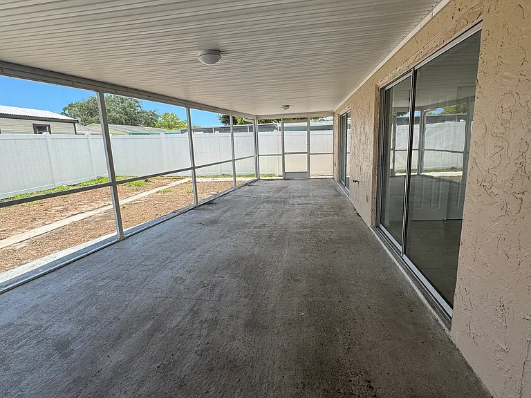 7140 Fox Hollow Dr — Photo 13