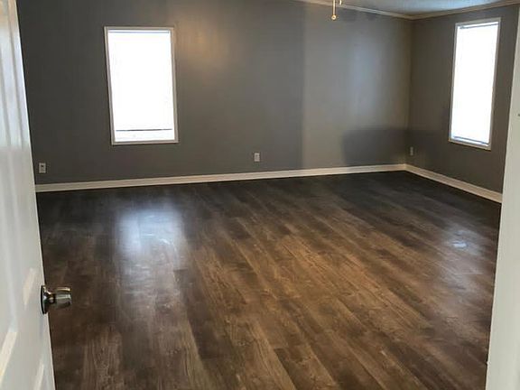 4th image of 3236 Silver Lake Ct