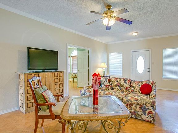 5th image of 4110 Peachwood Dr