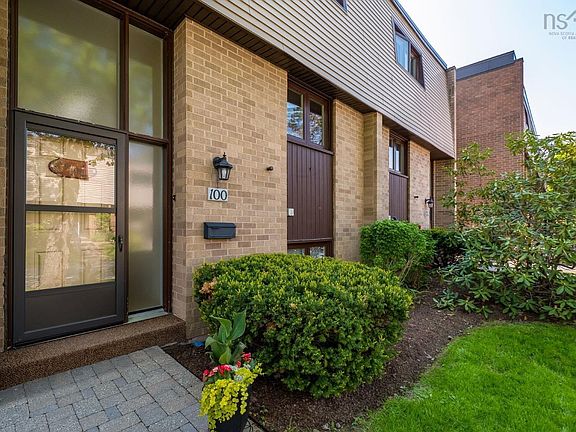 2nd image of 100 Forestside Cres