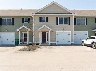 7 Deerwood Dr UNIT C, Nashua, NH 03063