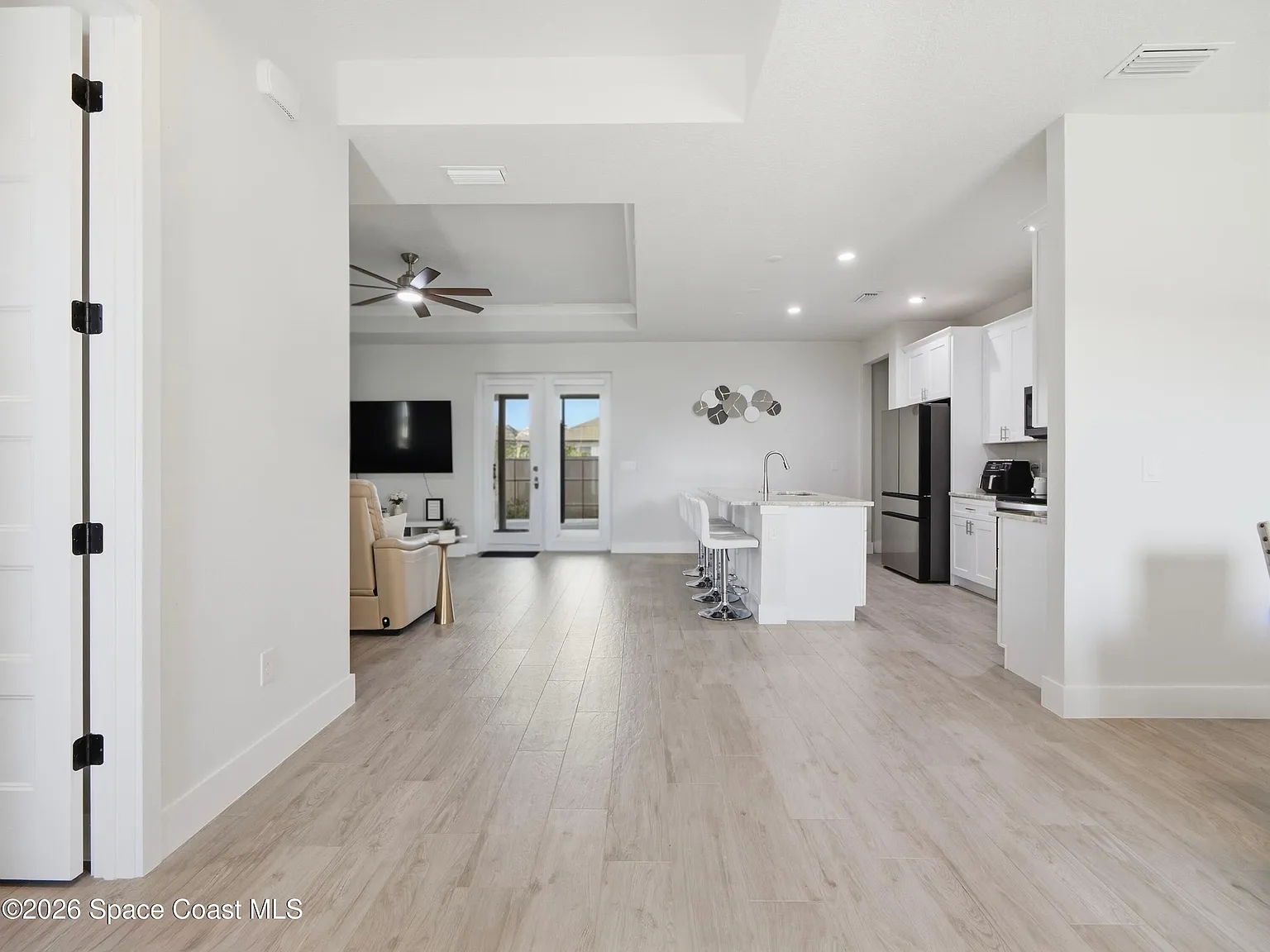 4 bed, 2.0 bath, 1802 sqft, $2,650 — Photo 4