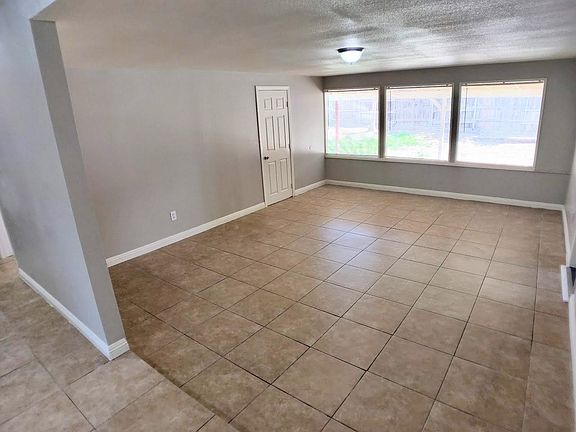 4th image of 6593 Pradera Ave