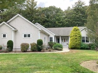 8 Sophia Ln, Smithfield, RI 02828