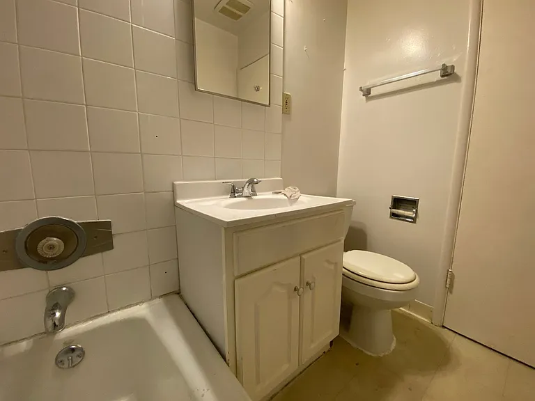 47 N Craig Ave #49 — Photo 6