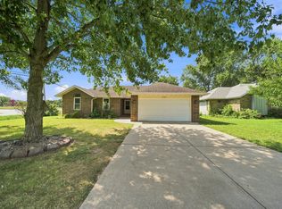 2206 W Rockwood Street, Springfield, MO 65807