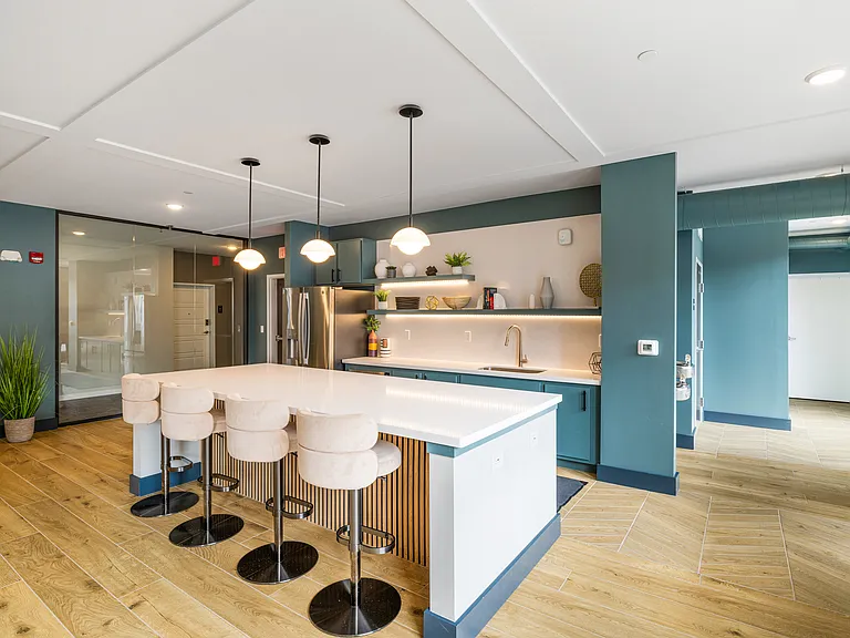 EagleRidge Plaza Residences — Photo 40